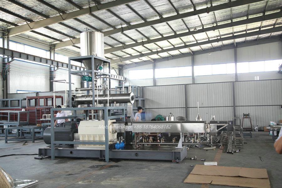 Textured soy protein machinery